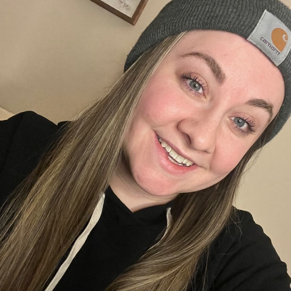 Meet your Posher, Abrielle - Picture 1 of 1